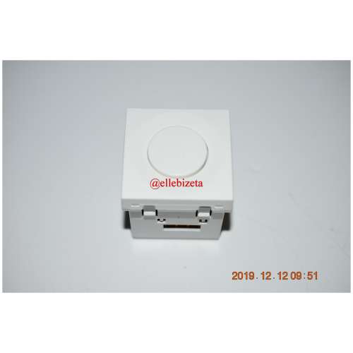 Hager WS061 Dimmer universale 40...350 W/VA (1935/ED2)