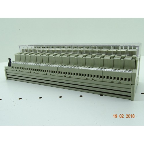 Telemecanique ABE7 R16T319 Plug-in relay sub-bases fuse+blade isol/ch.