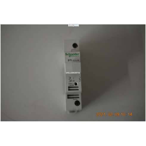 15636 Base porta fusibile STI 10,3x38 Ie 32 Amp Schneider