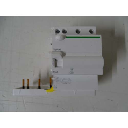 A9N19482 Differenziale Uscita A Monte C40 3P+N-25A-30mA-A Schneider