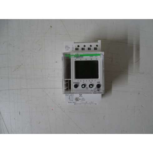 CCT15720 Interruttore orario digitale IHP, 24h+7g, 1 canale, 56 memorie