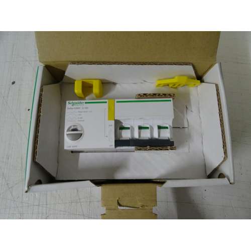 A9C66316 Interruttore magnetotermico integr. Reflex iC60H 3P D 16A 15kA