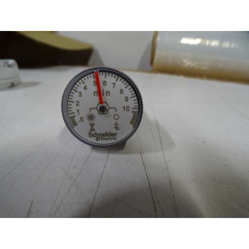 XB5DTGM4 Timer monofunzione 0,5..10 min, 100..240V ca/cc - Ø22