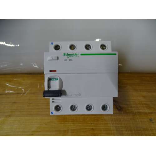 A9R24425 Interruttore Differenziale iID 4P 25A 300mA Tipo A