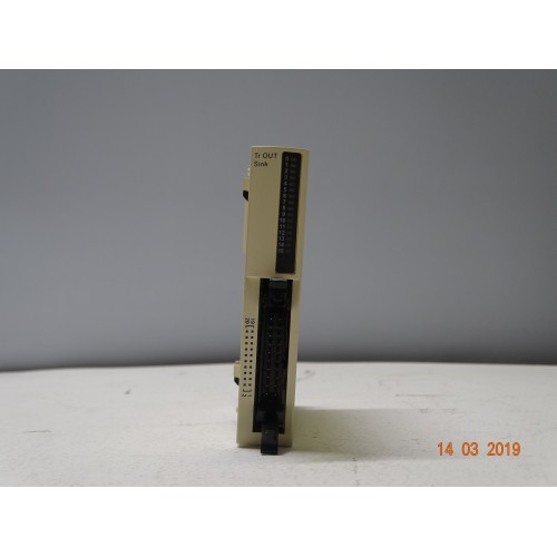  Schneider TWDDDO16UK Discrete Output Module - 16 Outputs - Solid State (ARM 6/2)