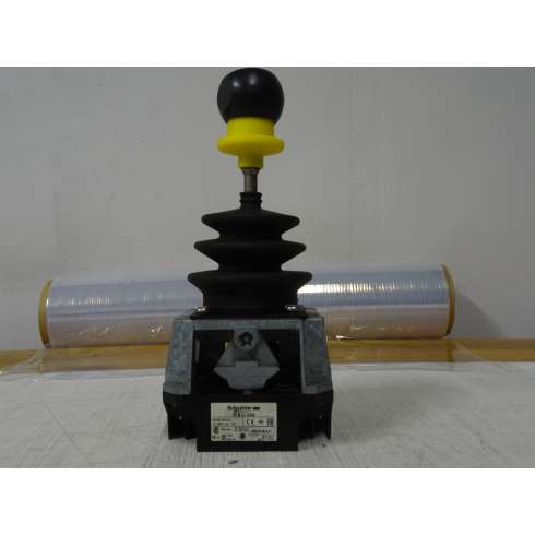 Joystick XKB A12330 Manipolatore 4 Posizioni N-S-O-E + Centrale Schneider