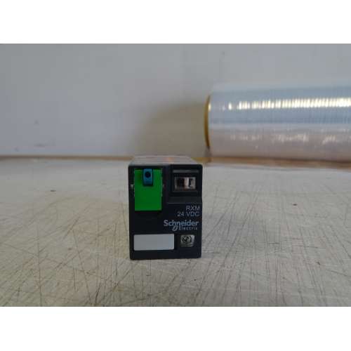 RXM4GB2BD Relè Miniatura - Zelio RXM - 4 NC/NO - 24 VDC - 3 A - Con Led