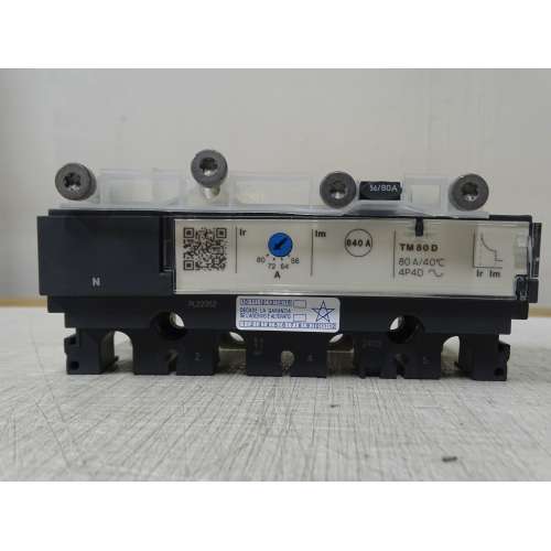Schneider LV429051 Sganciatore - TMD - 80 A - 4 poli 4d Compact