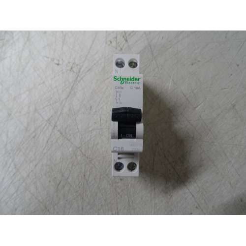 Schneider A9N17509 Interruttore magnetotermico C40a 1P+N C 16A 4500A