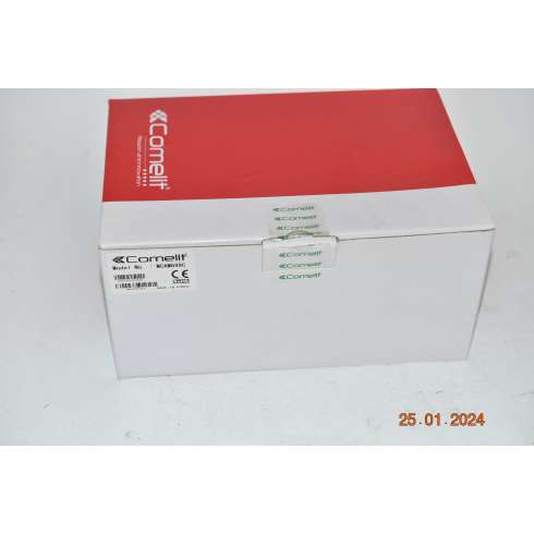 Telecamera Comelit MCAM699C Varifocal 6-22mm risoluzione 700 TVL 960H IP66
