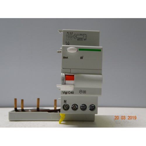 19276 SCHNEIDER LIBRIO Interruttore Magnetotermico Differenziale 1P+N-C10-30mA-AC (ARM 7/4)