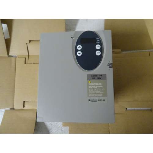 INVERTER ALTIVAR ATV31HU22M2S304 220Volt 3 HP 2,2 KW variatore di velocità frequenza Schneider