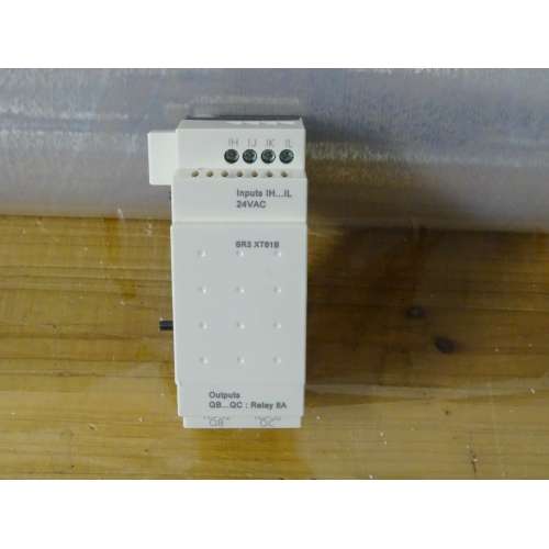 Schneider SR3XT61B Modulo Espansione 6 I/O - 24 VCA Zelio