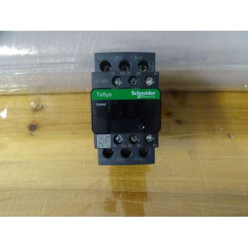 Schneider LC1D32U7 Contattore Tesys 3P 32A