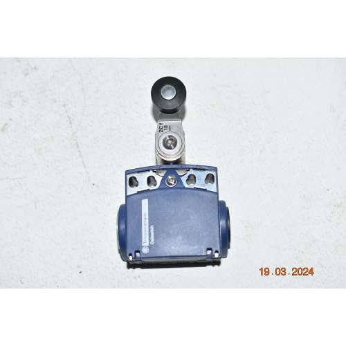 Telemecanique Finecorsa ZCT21G11+ZCE01+ZCY18 1NC+1NO snap action Pg11
