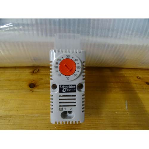 Schneider NSYCCOTHC Termostato Per Resistenze NC