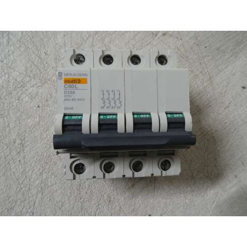Merlin Gerin 25449 Interruttore Automatico C60L 4P 10A Curva C