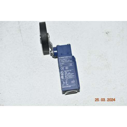 Telemecanique XCKN2739G11LC Finecorsa con rotella  2NC AC 240 V 3Amp