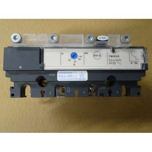 Schneider LV429042 Sganciatore Magnetotermico TMD - 63 A - 4 poli 3d
