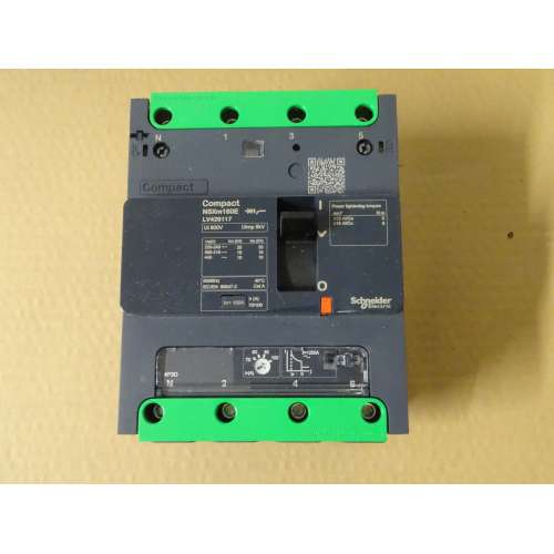 LV426117 Interruttore Automatico 16 kA TM100D 4P/3R Connettore EverLink
