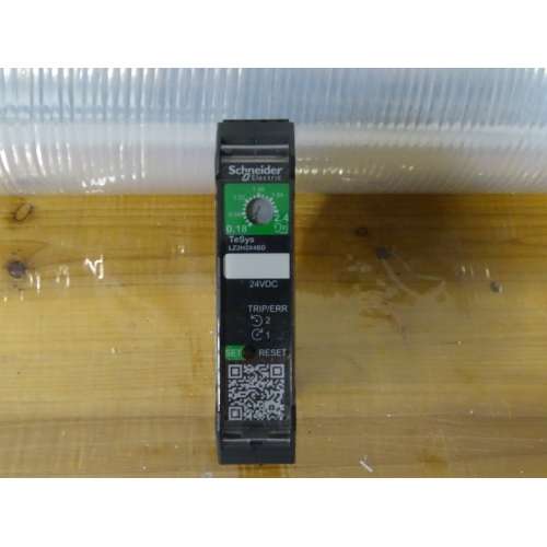 Schneider LZ2H2X4BD Motor Starter Reversing 3P 24VDC 0.75kW 400V