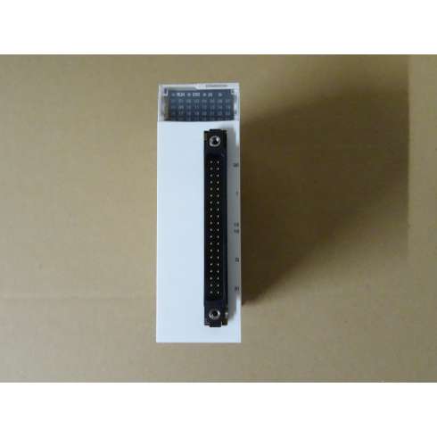 BMXDDM3202K Modulo I/O digitali M340 - 16 ingressi - 24 V CC - 16 uscite - Stato solido