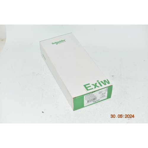 Schneider OVA418102 Lampada di emergenza Smartled 300lm 1h Led 24X03W SA/M IP65