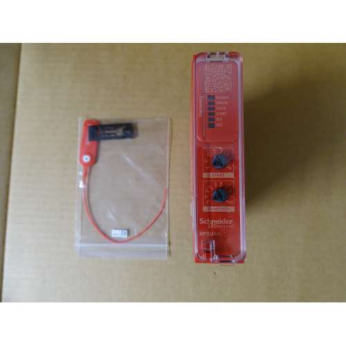 XPSUAK32AP Modulo Sicurezza Cat.4 caratt. XPSUAF + PNP/NPN, 48-230V