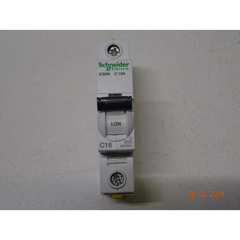 A9F04116 Interruttore Magnetotermico IC60N-1P-16A-Curva C-6KA (C-B-3)