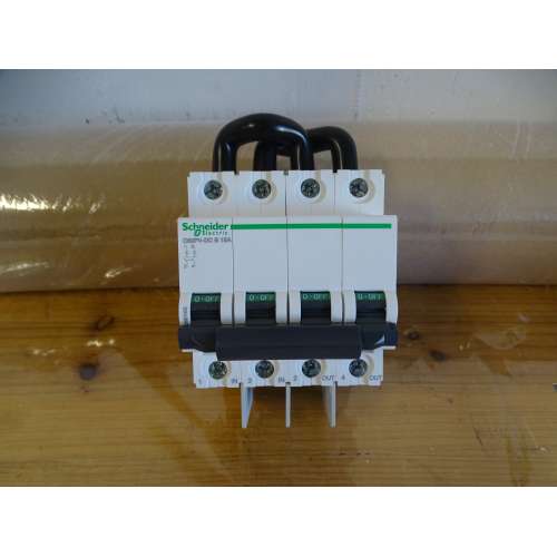 Schneider A9N61659 Interrutt magnetotermico CC C60PV-DC 2P B 15A 800Vdc