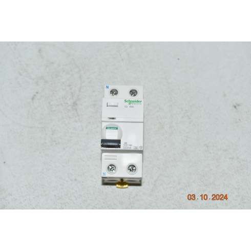 Schneider A9R24263 Interruttore Differenziale iID 2P-63Amp 300mA Tipo A