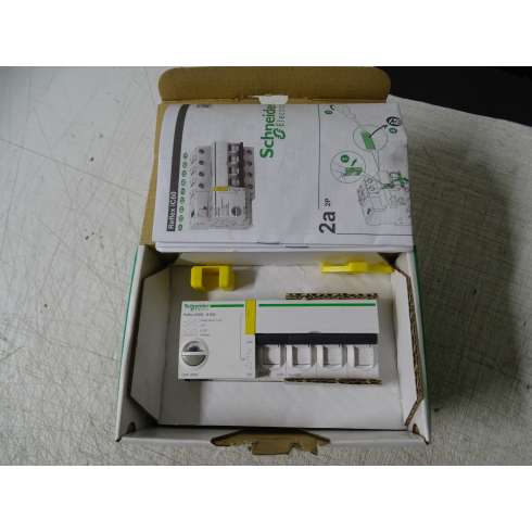 Schneider A9C61463 Reflex iC60N Ti24 63 A 4P curva B controllo integrato MCB