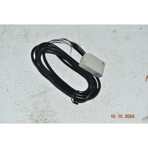 Telemecanique XS8G12MA230 Sensore Indutt8ivo  Prossimità Sn 4mm 24..240 Vac/Dc