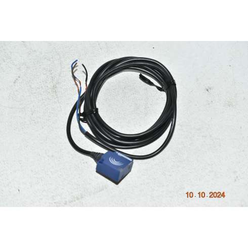 Telemecanique XS8E1A1PBL2 Sensore Induttivo di Prossimità 12..24 V