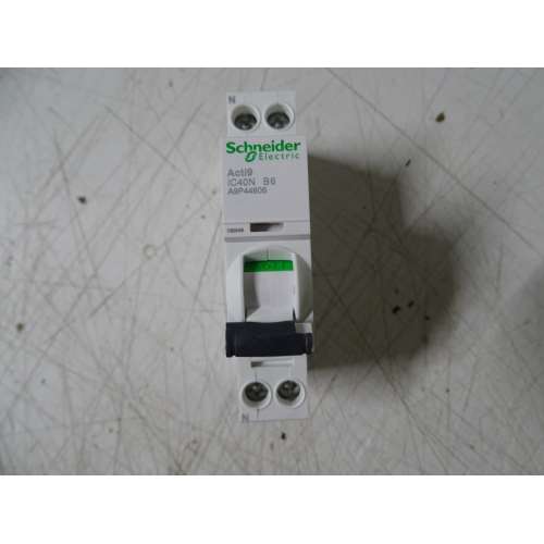 Schneider A9P44606 Interruttore Magnetotermico iC40N 1P+N B 6A 6000A