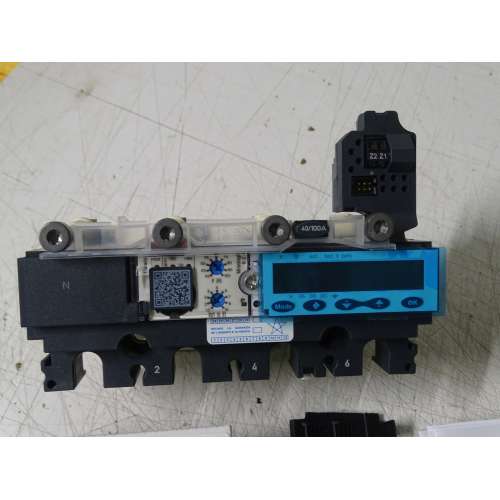 Schneider LV429100 Sganciatore - Micrologic 5.2 A - 100 A - 4 poli 4d