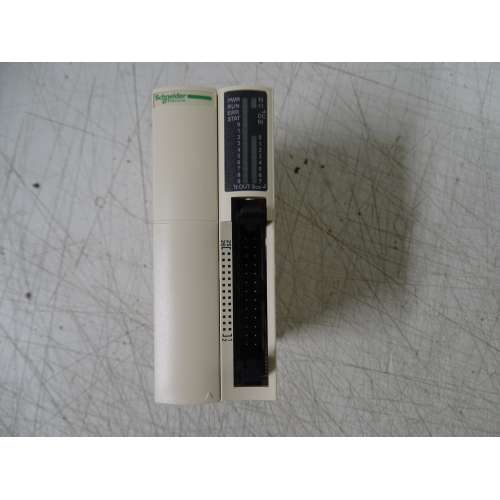 Schneider TWDLMDA20DTK Base PLC estens. Twido 24V 12 I 24 VCC 8O stato solido