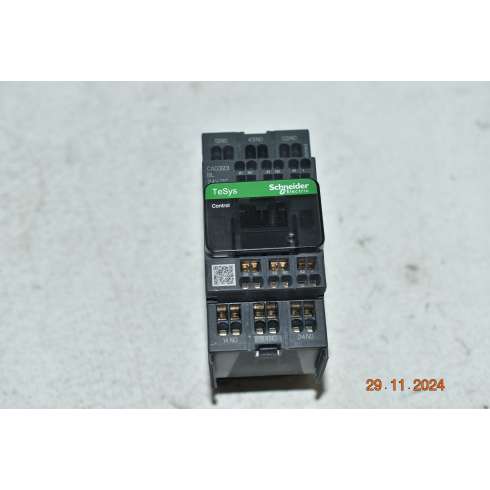 CAD323BL Schneider Contattore Ausiliario TeSys 3No+2NC...10Amp 24 Vcc