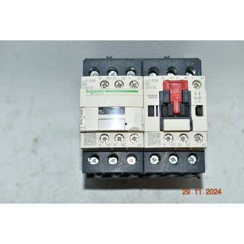 LC2D38BD Schneider Contattore di Inversione TeSys Deca 3P(3 NA) AC-3 Bobina 440 V 38 Amp 24 VDC