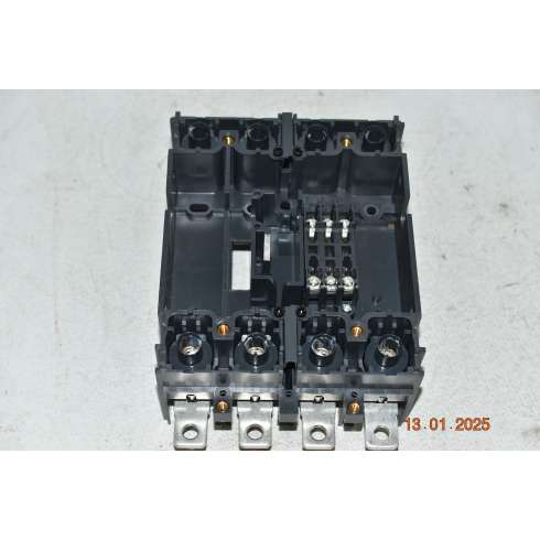 LV429267 Zoccolo Rimovibile 4 P per NSX100/250 Schneider