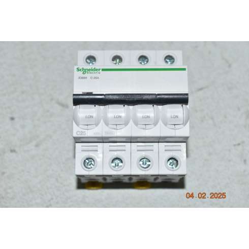 A9F89425 Schneider Interruttore Magnetotermico iC60H 4 Poli 25 Amp 10000A Curvas C