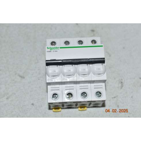 A9F89416 Schneider  Interruttore magnetotermico iC60H 4 Poli 16 Amp 10000A Curva C