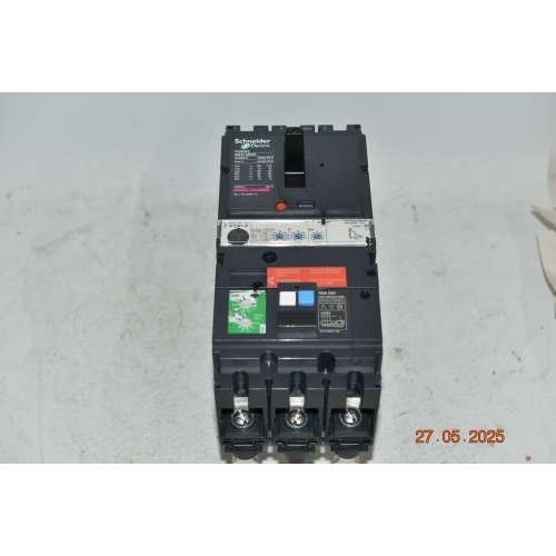 LV431404+LV429492+Sganciatore Micrologic  2.2 Schneider  Interruttore Compact