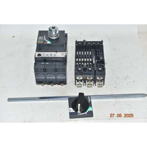 LV429014+LV429170+LV429338+LV429266+LV429338 Schneider Interruttore CompacT NSX100B 100A 3 Poli