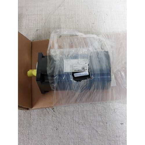 BMH0702P06A1A Schneider Servomotore 2,5 Nm albero con chiavetta 
