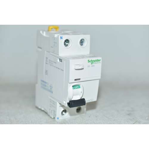 A9R44225 Schneider Interruttore DifferenzialeiID 2P 25 Amp 300mA Tipo AC