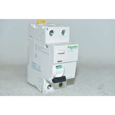 A9R44225 Schneider Interruttore DifferenzialeiID 2P 25 Amp 300mA Tipo AC