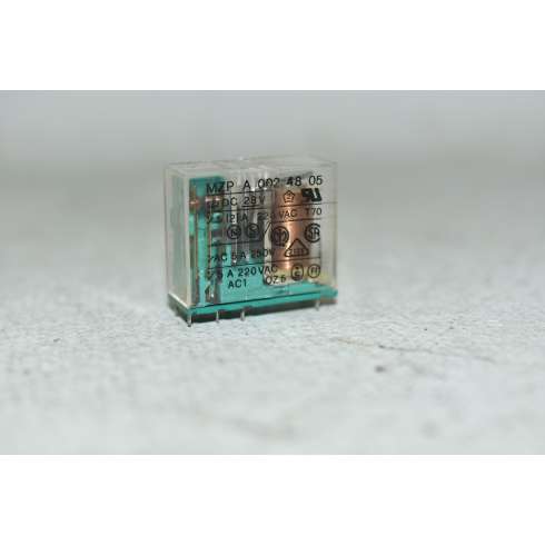 Relè MZP A 002 48 05 FEME 28 VDC 5 Amp 2 Scambi
