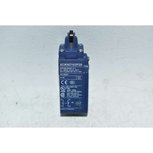 Finecorsa XCKN2102P20 Telemecanique 1NC+1NO  Plastica Roller  plunger