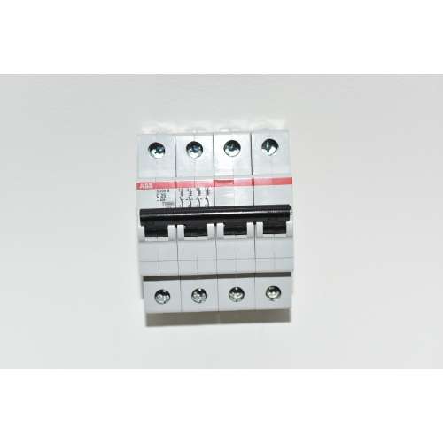 ABB S 204M-D25  4 Poli 10K D Interruttore magnetotermico  2CDS 274 001 R0251